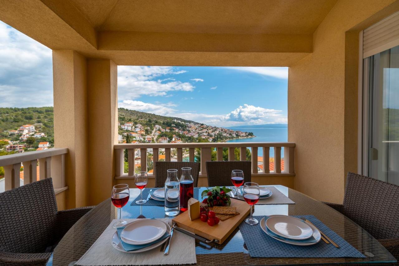 Apartment Angela Trogir Ngoại thất bức ảnh